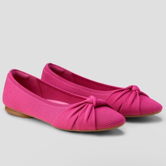 Vivaia 40.5 US 9.5 Bibi Almond Toe Knotted Falts Pitaya Pink Preppy Office - Picture 1 of 8